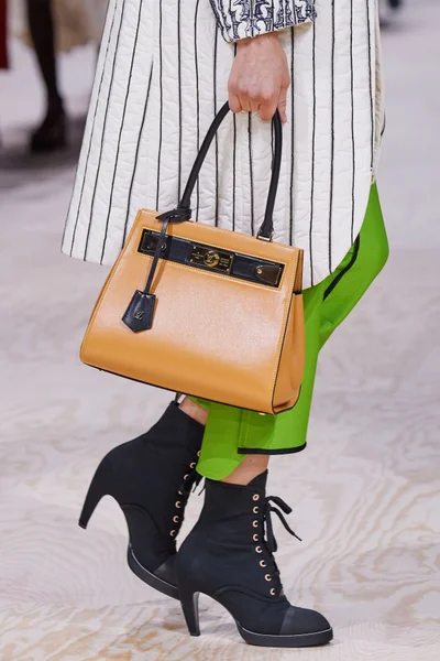 Look 126